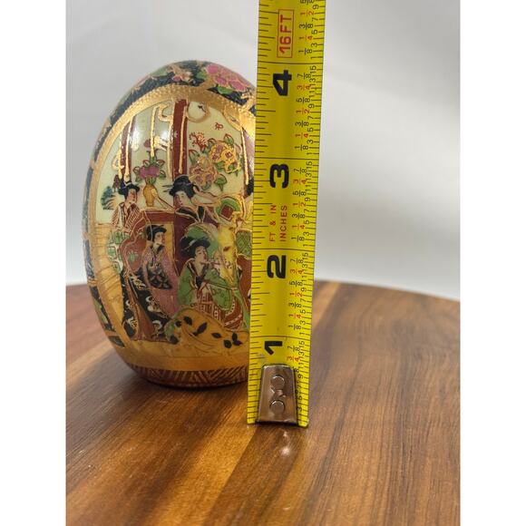 Vintage Hand-Painted Satsuma Egg | Gold Gilt Japanese Porcelain | Geisha Design - Picture 6 of 8
